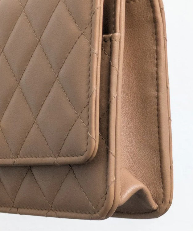 Torebka Chanel WOC z rączką 3B Dark Beige Lambskin/Gold