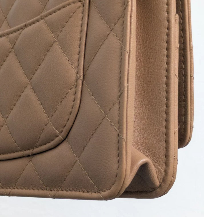 Torebka Chanel WOC z rączką 3B Dark Beige Lambskin/Gold