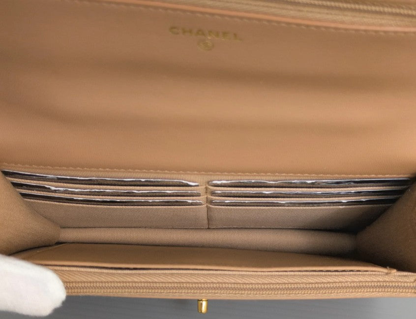 Torebka Chanel WOC z rączką 3B Dark Beige Lambskin/Gold