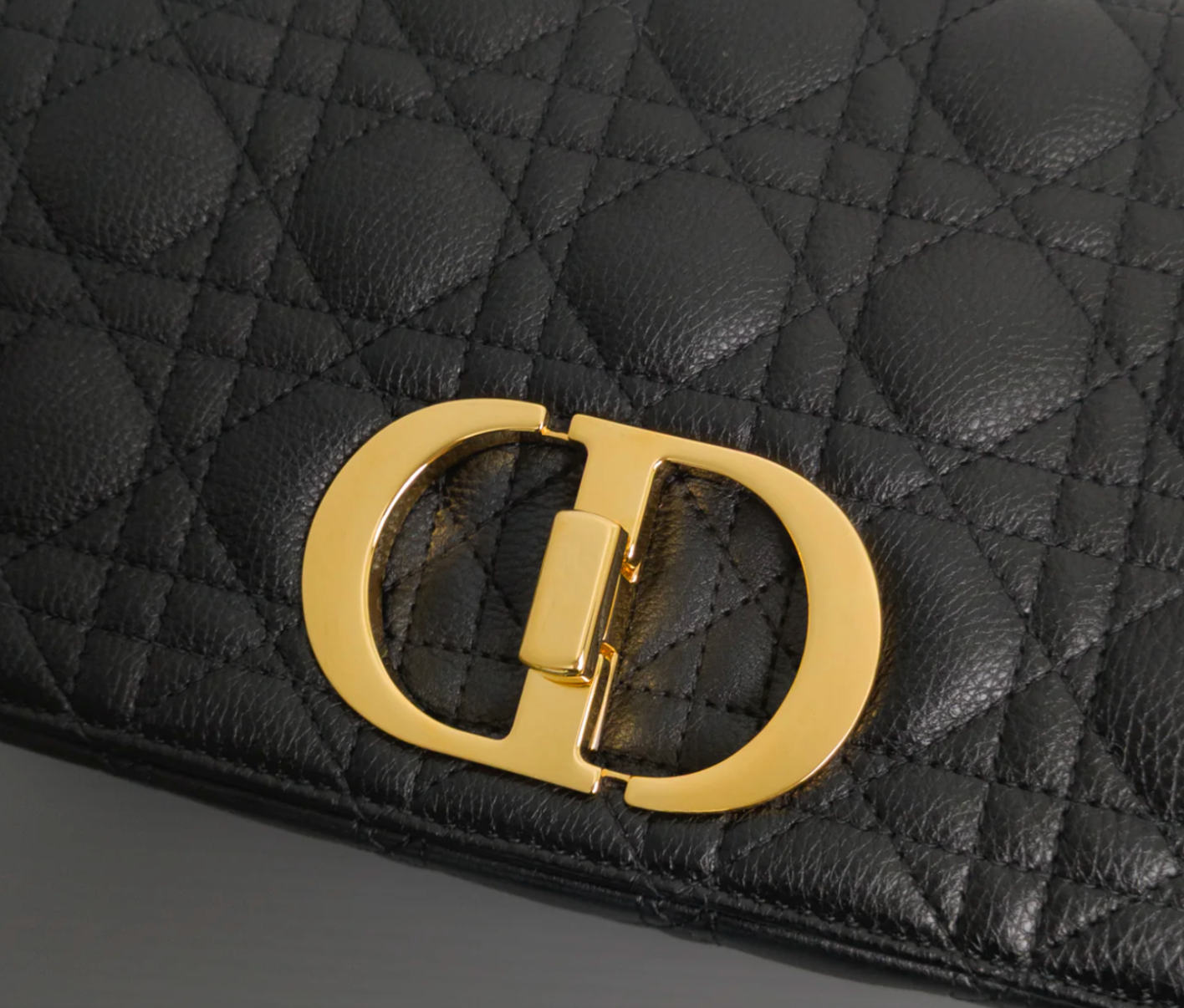 Torebka Dior Caro medium black/gold 2022 PERFECT