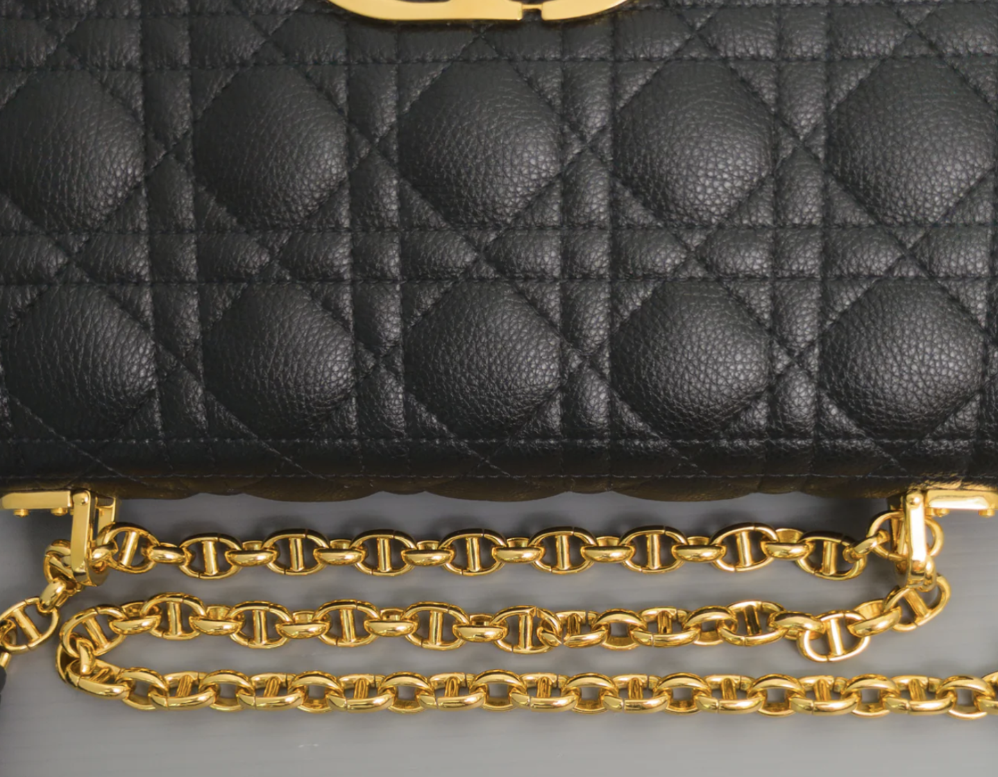 Torebka Dior Caro medium black/gold 2022 PERFECT