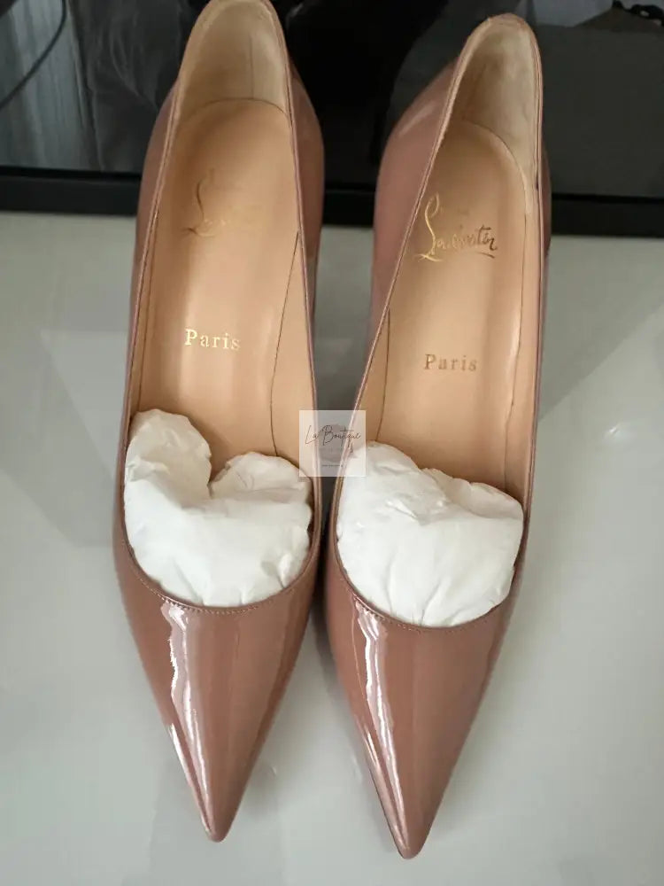 Klasyczne Szpilki Christian Louboutin Beż R. 37 5 Nowe