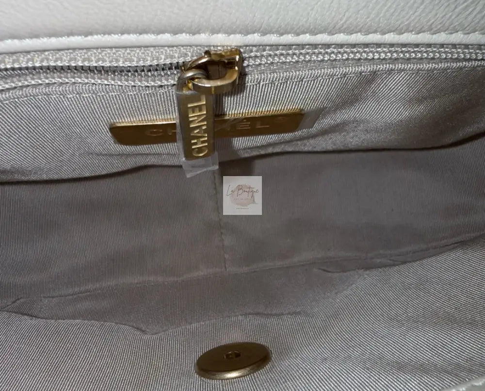 Torebka Chanel 19 small cream goatskin seria 30