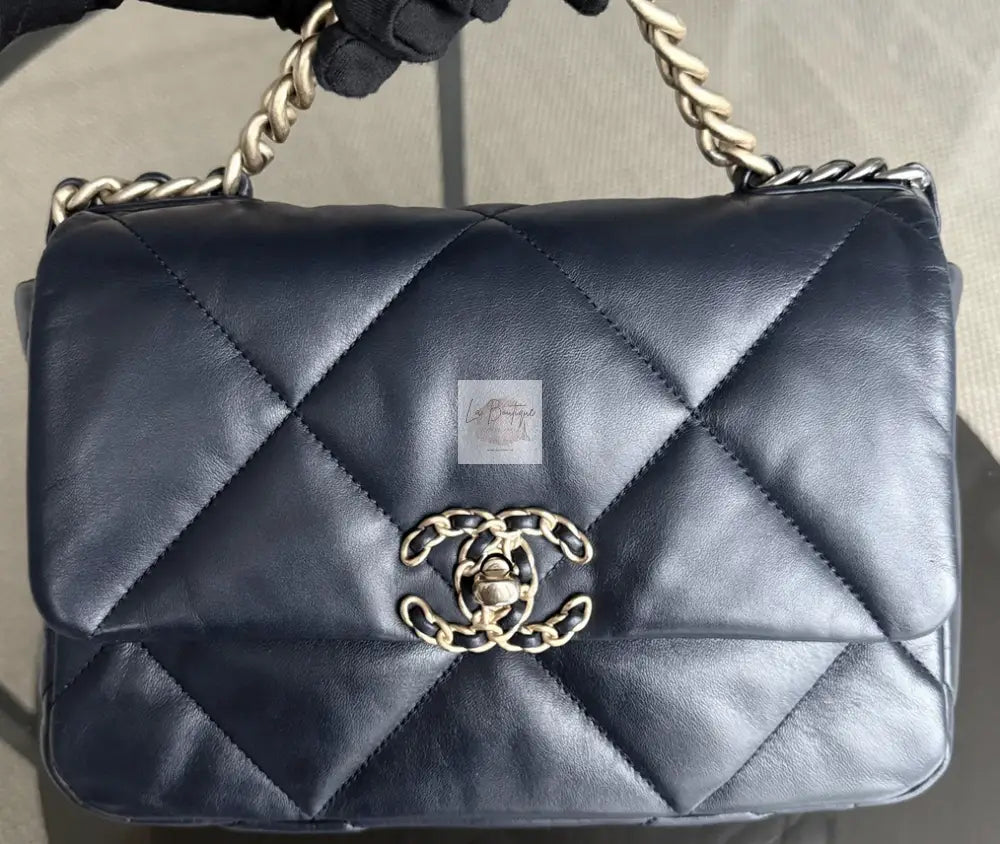 Torebka Chanel 19 small dark navy/gold hdw 2021 z rachunkiem