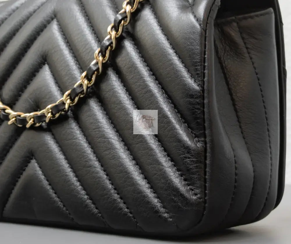 Torebka Chanel Chevron Mini | Black Lambskin Light Gold Hardware 2019 jak nowa