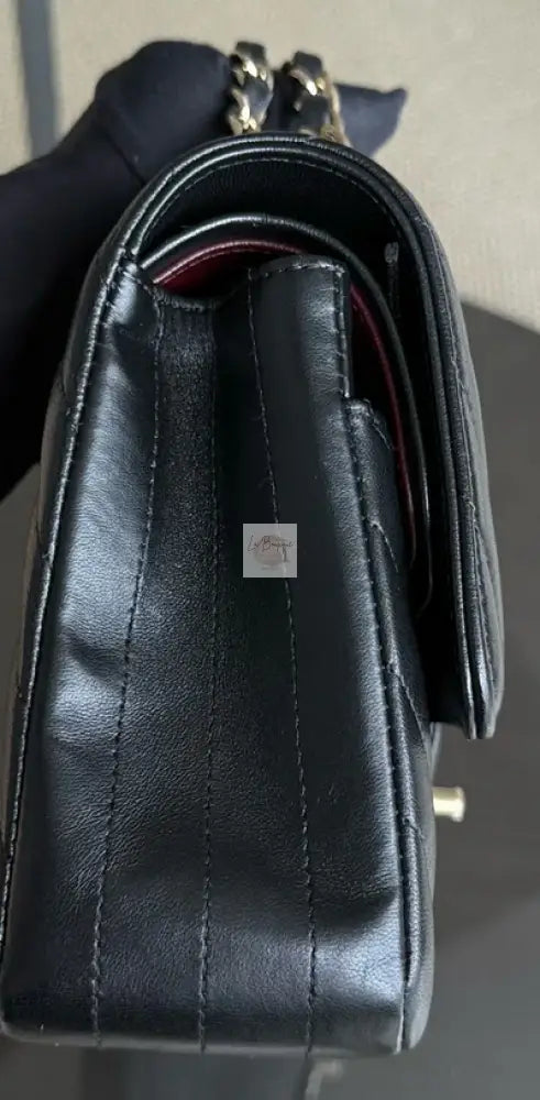 Torebka Chanel medium chevron lambskin black/light gold hdw NOWA 2019r.