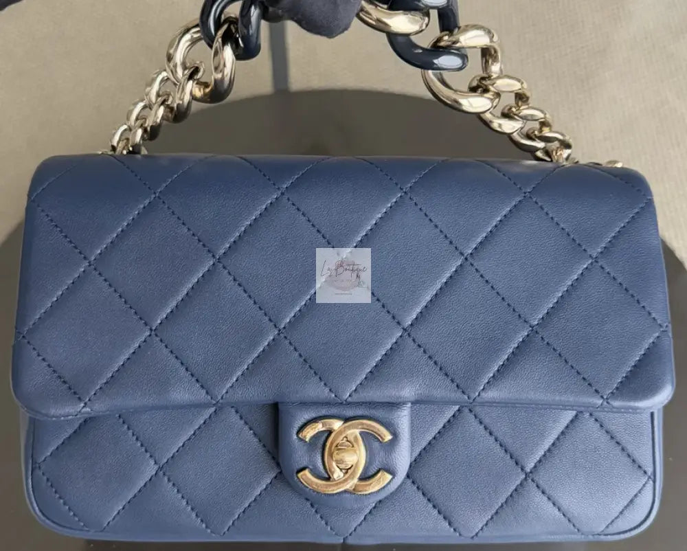 Torebka Chanel Resin Chain dark blue medium seria 29