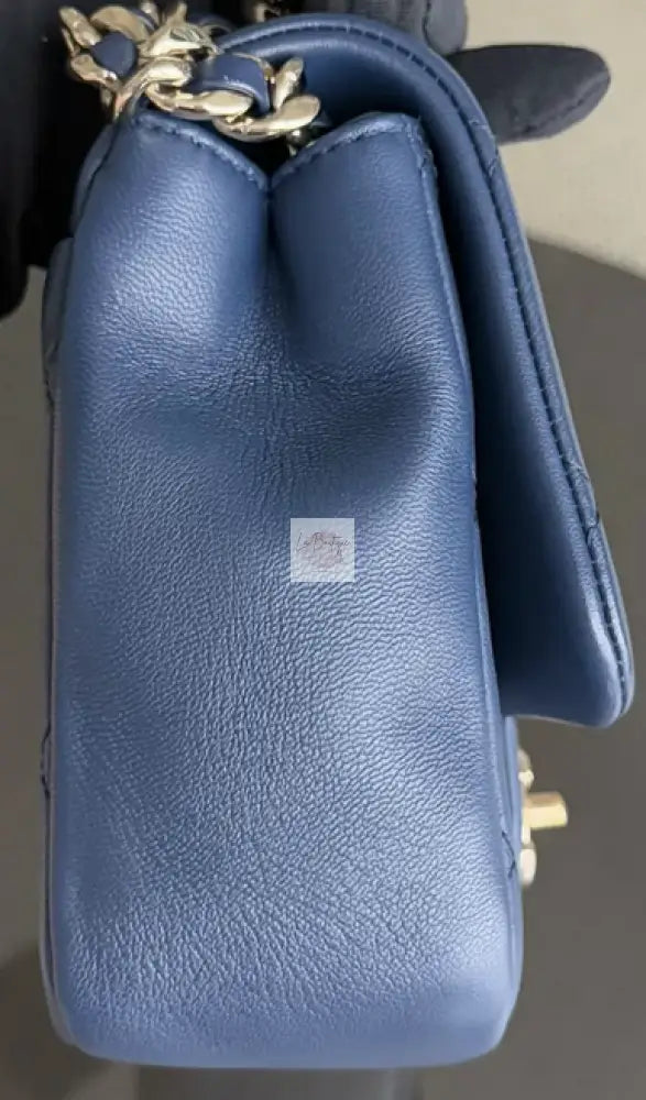 Torebka Chanel Resin Chain dark blue medium seria 29
