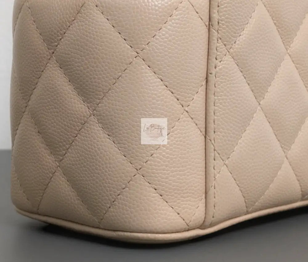 Torebka Chanel Vanity Bag with Chain Beige Caviar Light Gold Hardware 2021
