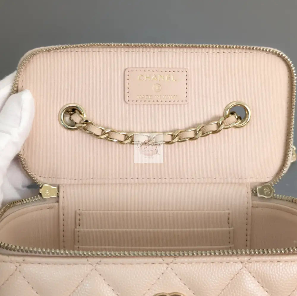 Torebka Chanel Vanity Bag with Chain Beige Caviar Light Gold Hardware 2021