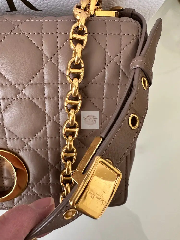 Torebka Dior Caro medium chłodny róż