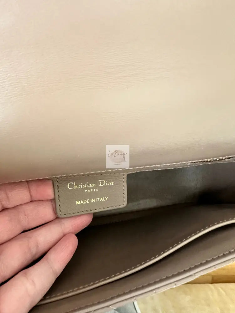Torebka Dior Caro medium chłodny róż