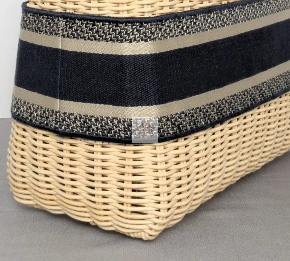 Torebka koszyk Lady Dior medium Blue Oblique Jacquard Natural Wicker/brushed gold