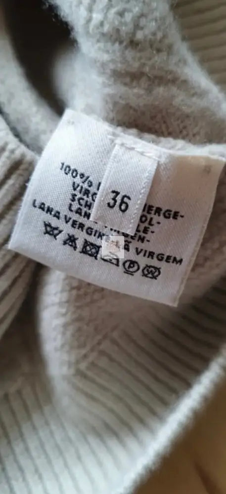 Wełniany Sweter Hermes R. 36