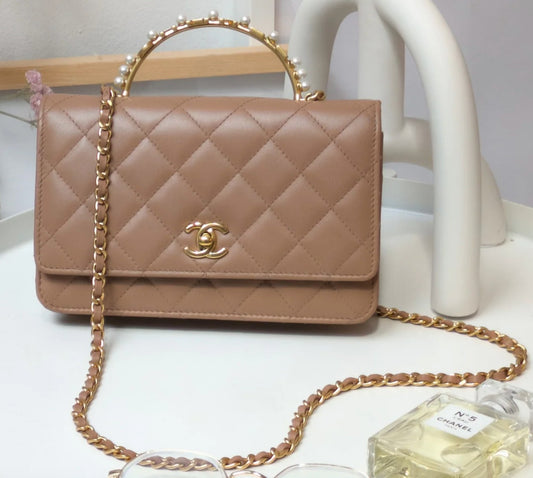 Torebka Chanel WOC z rączką 3B Dark Beige Lambskin/Gold