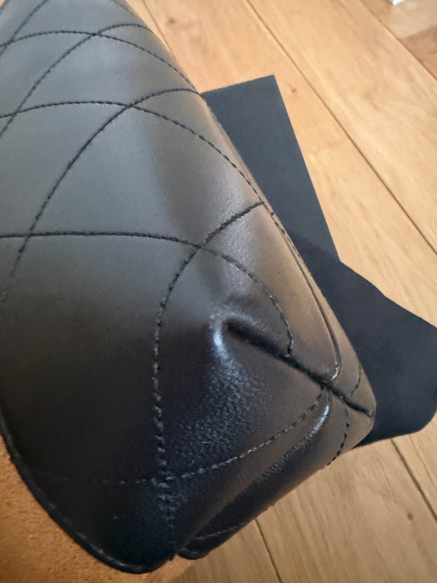 Torebka Chanel sezonal z klapką beige/black/gold New