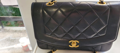 Torebka Chanel Diana small VINTAGE