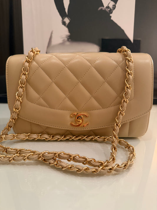 Torebka Chanel Diana small beż VINTAGE