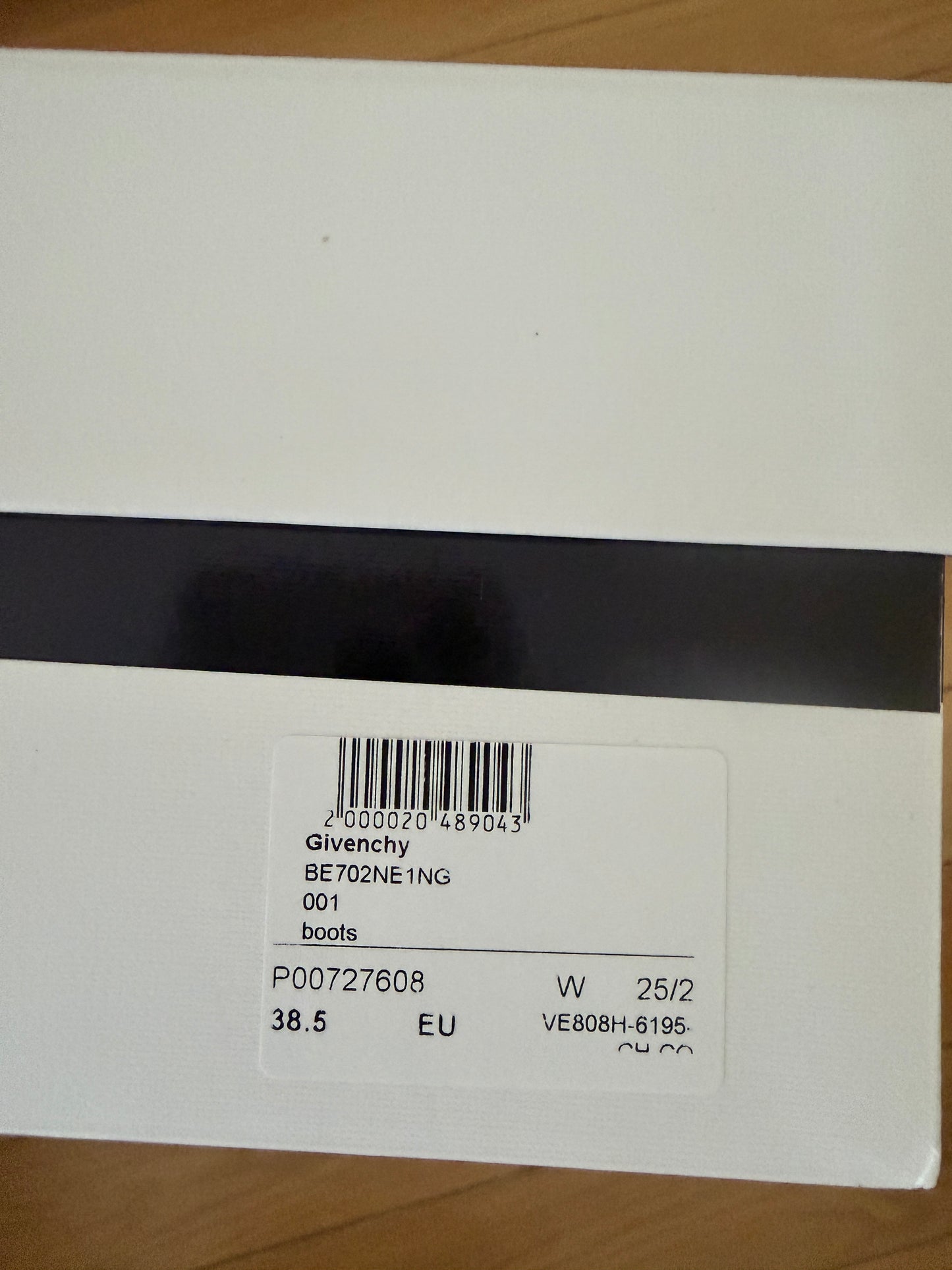 Kozaki Givenchy Shark Lock 38,5 NOWE 2025