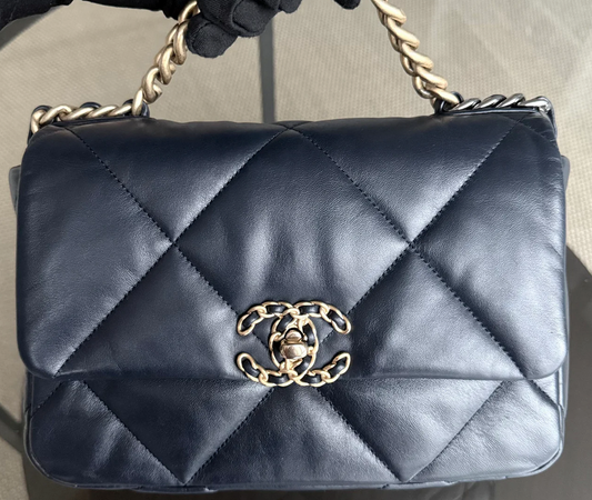 Torebka Chanel 19 small dark navy/gold hdw 2021 z rachunkiem