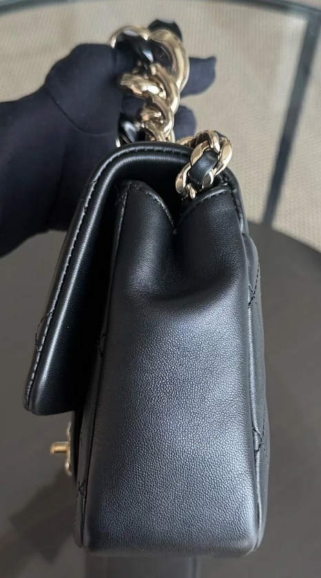 Torebka Chanel Resin Chain Seasonal Flap black lambskin/gold medium like NEW 2020