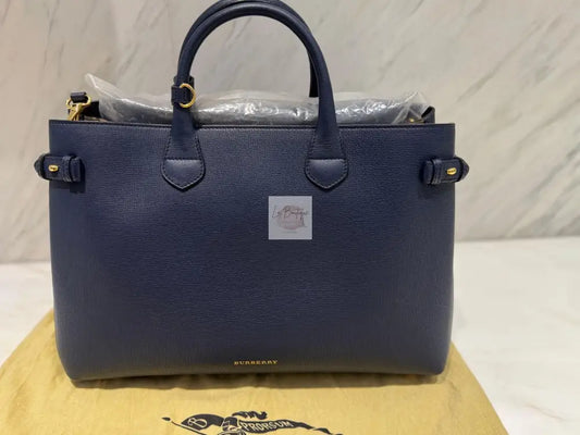 Torebka Burberry granat skóra z paskiem nowa