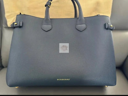 Torebka Burberry granat skóra z paskiem nowa