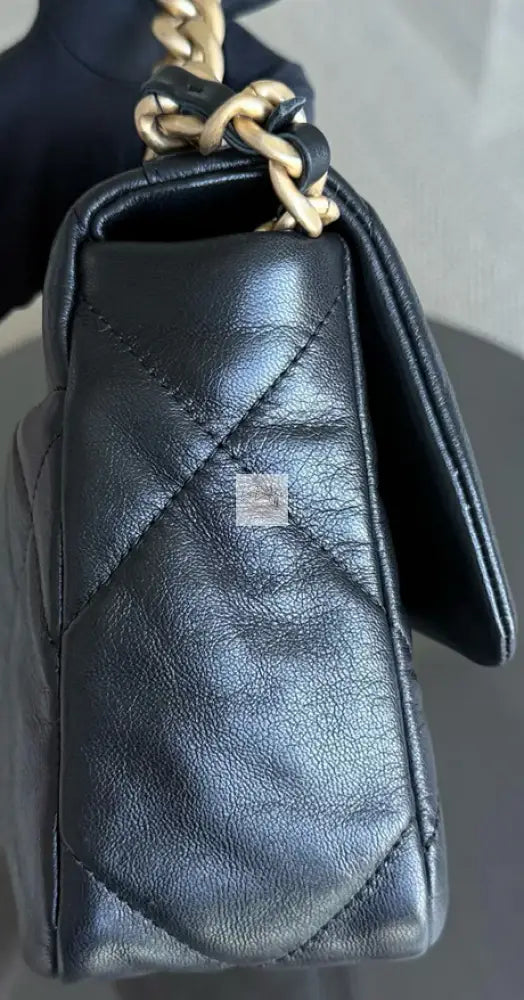 Torebka Chanel 19 small black/gold z rachunkiem