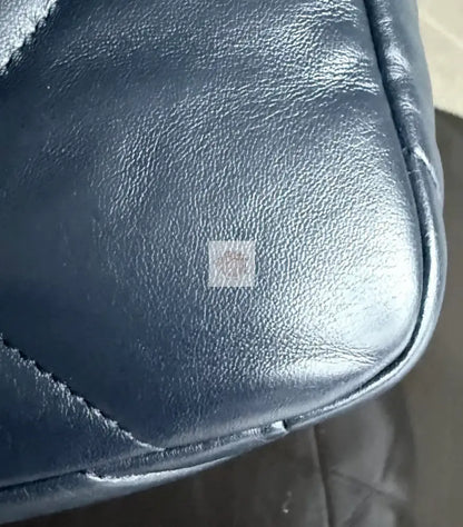 Torebka Chanel 19 small dark navy/gold hdw 2021 z rachunkiem