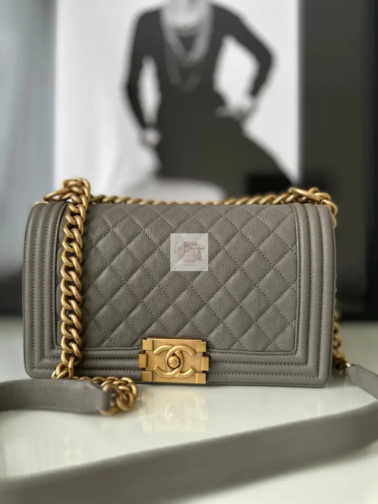Torebka Chanel Boy Medium Seria 26