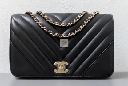Torebka Chanel Chevron Mini | Black Lambskin Light Gold Hardware 2019 jak nowa