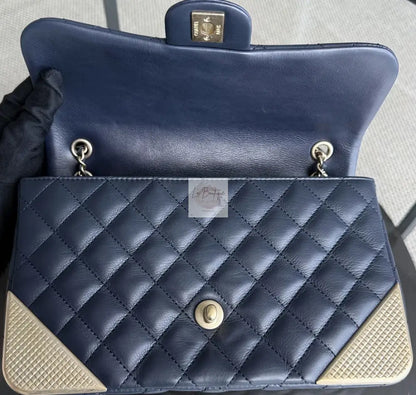 Torebka Chanel Classic flap Rock The Corner medium dark blue seria 24