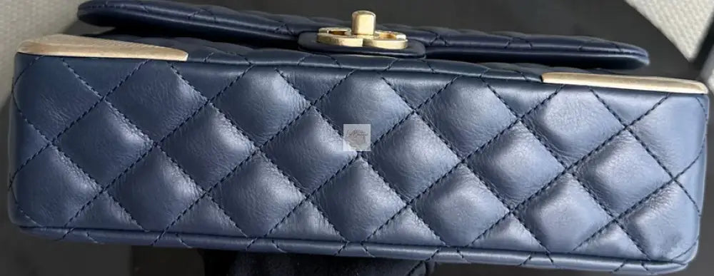 Torebka Chanel Classic flap Rock The Corner medium dark blue seria 24