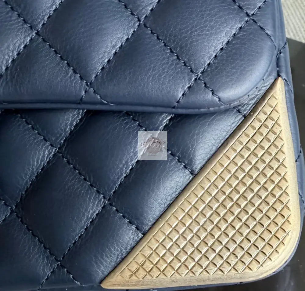 Torebka Chanel Classic flap Rock The Corner medium dark blue seria 24