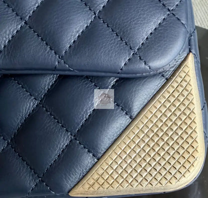 Torebka Chanel Classic flap Rock The Corner medium dark blue seria 24