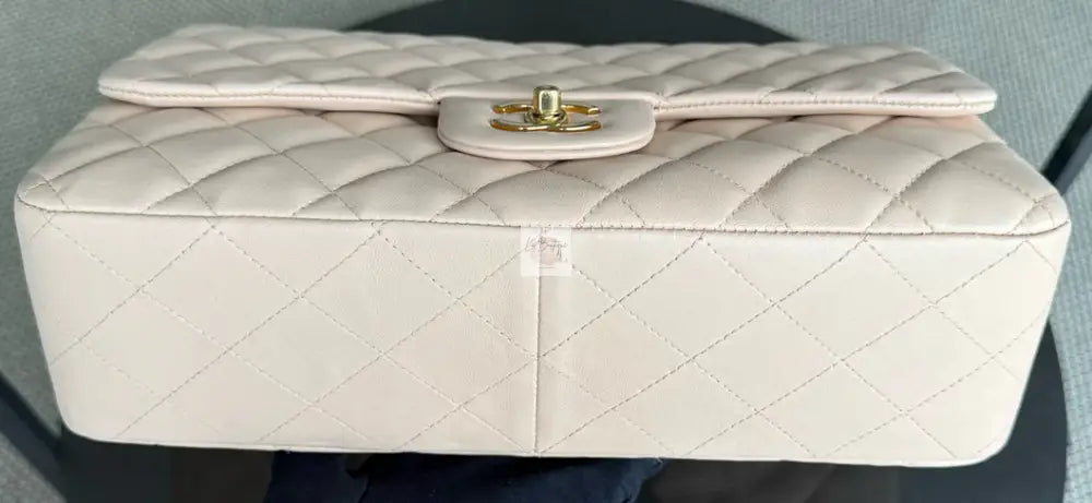 Torebka Chanel Classic Jumbo beige single flap