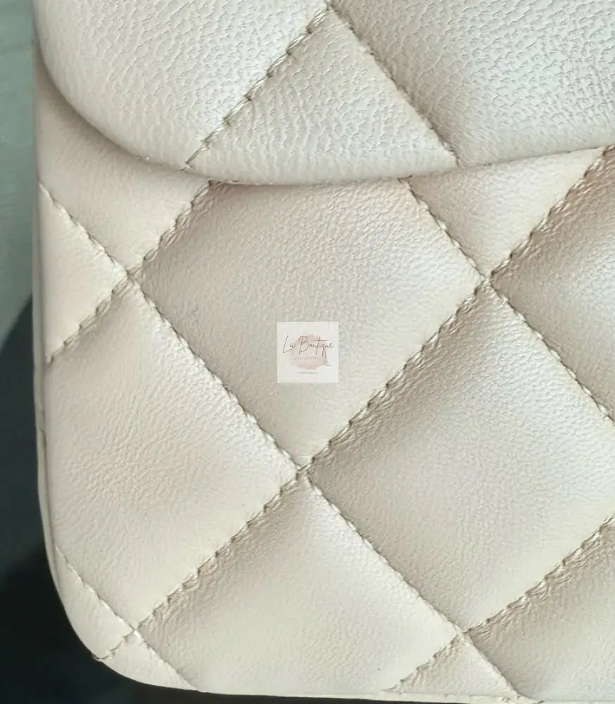 Torebka Chanel Classic Jumbo beige single flap