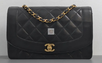Torebka Chanel Diana medium vintage 24k!